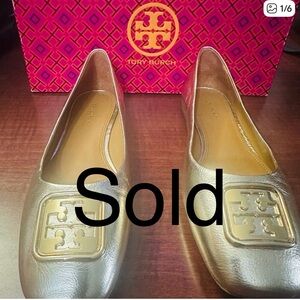 **SOLD**Tory Burch Gold Flats
